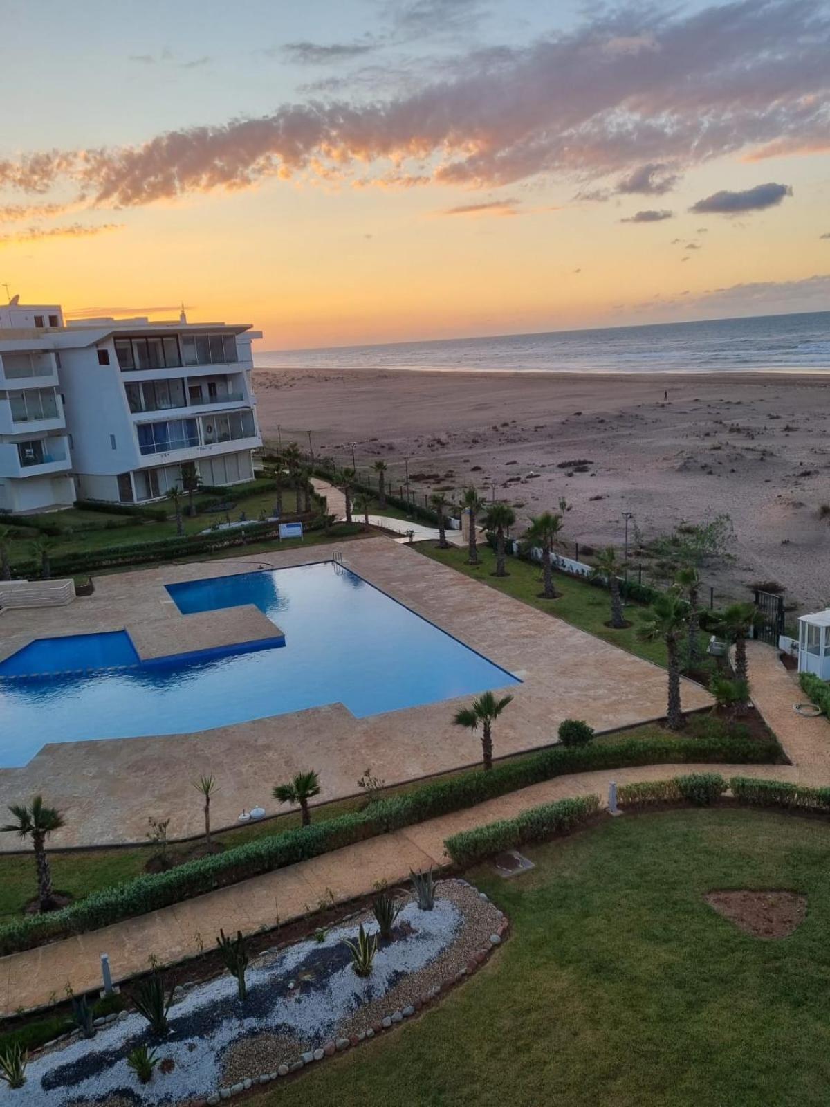 Sidi Rahal Blue View, Beachfront Wide Seaview With Pool Ngoại thất bức ảnh
